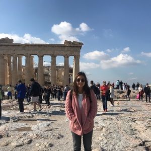 Meet your Posher, Beatrice